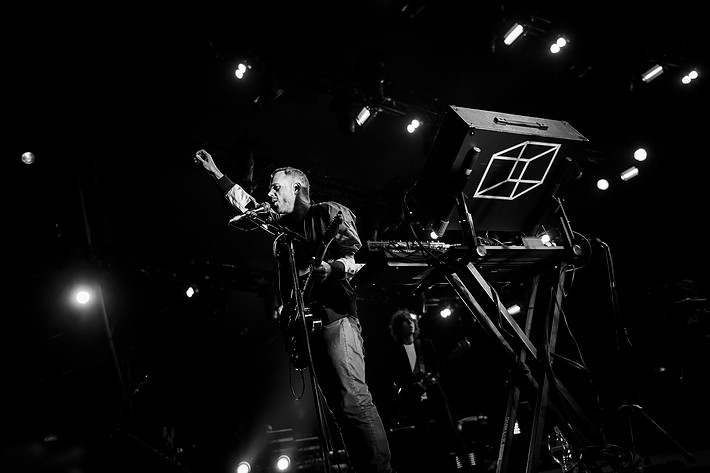 2016-07-01 - M83 från Roskildefestivalen, Roskilde