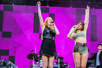 2016-07-02 - Icona Pop från Bråvalla, Norrköping