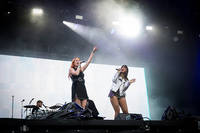 2016-07-02 - Icona Pop från Bråvalla, Norrköping