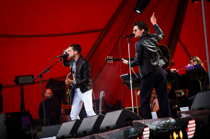 2016-07-02 - The Last Shadow Puppets från Roskildefestivalen, Roskilde