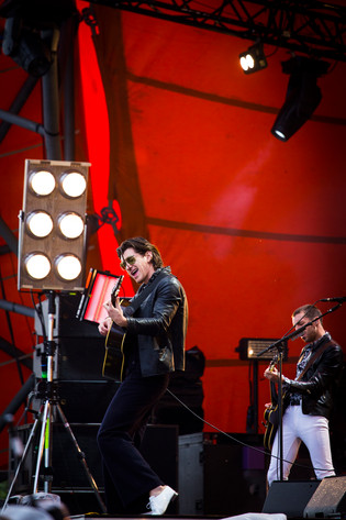 2016-07-02 - The Last Shadow Puppets från Roskildefestivalen, Roskilde