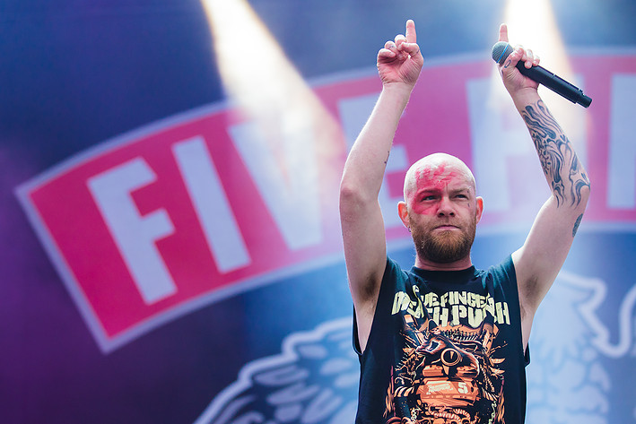 2016-07-02 - Five Finger Death Punch från Bråvalla, Norrköping