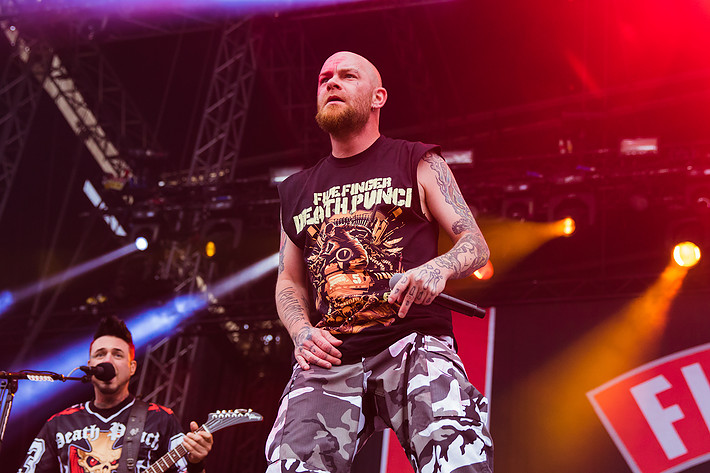 2016-07-02 - Five Finger Death Punch från Bråvalla, Norrköping