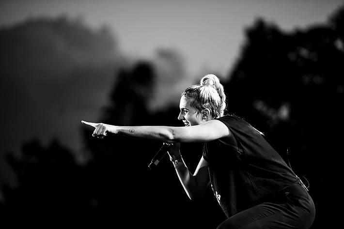 2016-07-02 - MØ från Roskildefestivalen, Roskilde