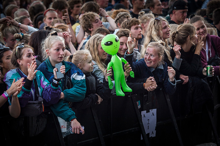 2016-07-02 - MØ från Roskildefestivalen, Roskilde