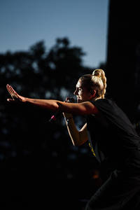 2016-07-02 - MØ från Roskildefestivalen, Roskilde