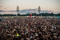 2016-07-02 - MØ från Roskildefestivalen, Roskilde