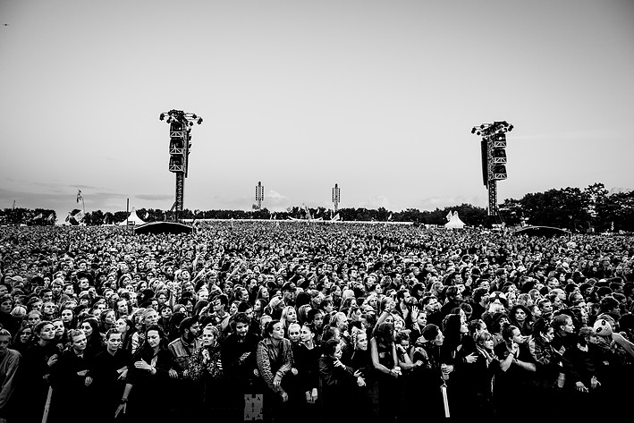 2016-07-02 - MØ från Roskildefestivalen, Roskilde
