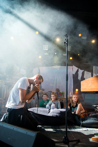 2016-07-07 - Gustaf Norén med familj från Peace & Love, Borlänge