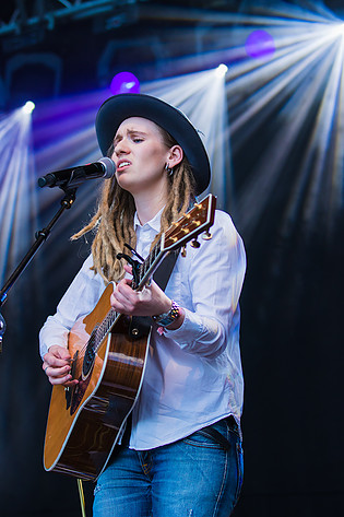 2016-07-07 - Moa Lignell från Peace & Love, Borlänge