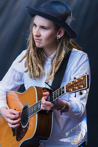 2016-07-07 - Moa Lignell från Peace & Love, Borlänge