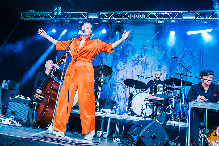 2016-07-08 - Ane Brun från Peace & Love, Borlänge