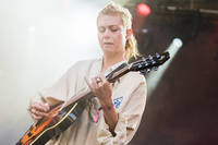 2016-07-09 - Anna Ternheim från Peace & Love, Borlänge