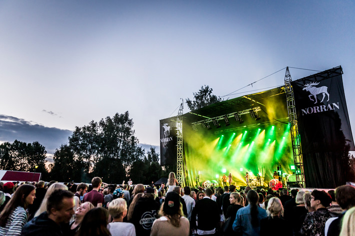 2016-07-23 - Rebecca & Fiona från Trästockfestivalen, Skellefteå