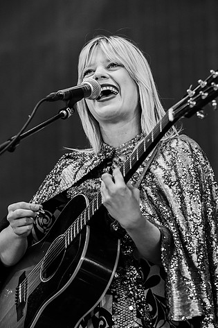 2016-08-11 - Basia Bulat från Way Out West, Göteborg
