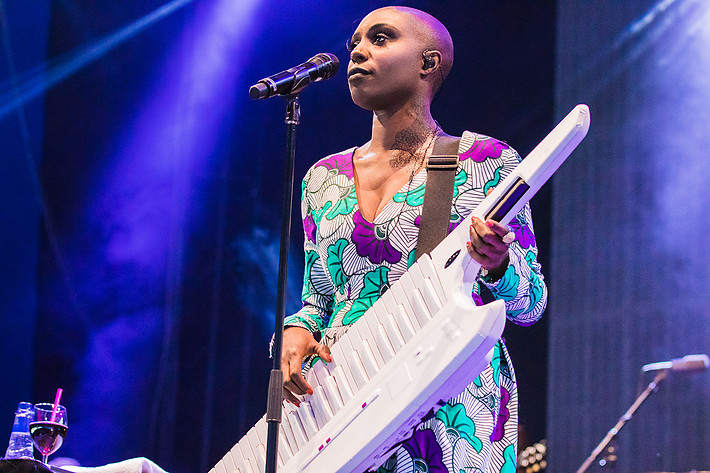 2016-08-11 - Laura Mvula från Way Out West, Göteborg