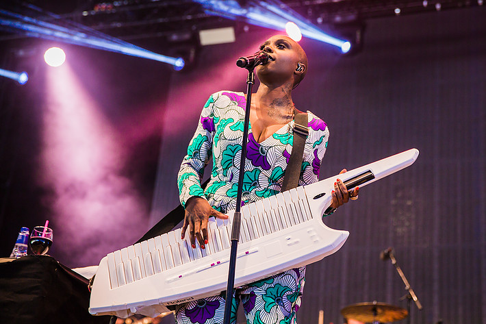 2016-08-11 - Laura Mvula från Way Out West, Göteborg