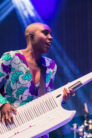 2016-08-11 - Laura Mvula från Way Out West, Göteborg