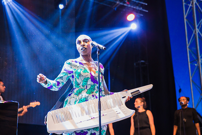 2016-08-11 - Laura Mvula från Way Out West, Göteborg