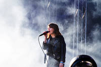 2016-08-11 - CHVRCHES från Way Out West, Göteborg
