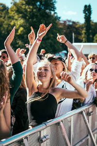 2016-08-11 - M83 från Way Out West, Göteborg