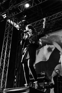 2016-08-11 - CHVRCHES från Way Out West, Göteborg