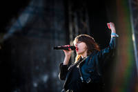 2016-08-11 - CHVRCHES från Way Out West, Göteborg