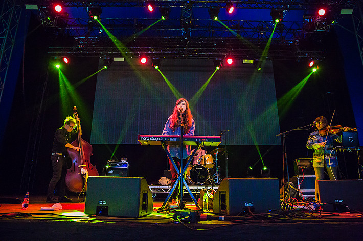 2016-08-12 - Julia Holter från Way Out West, Göteborg