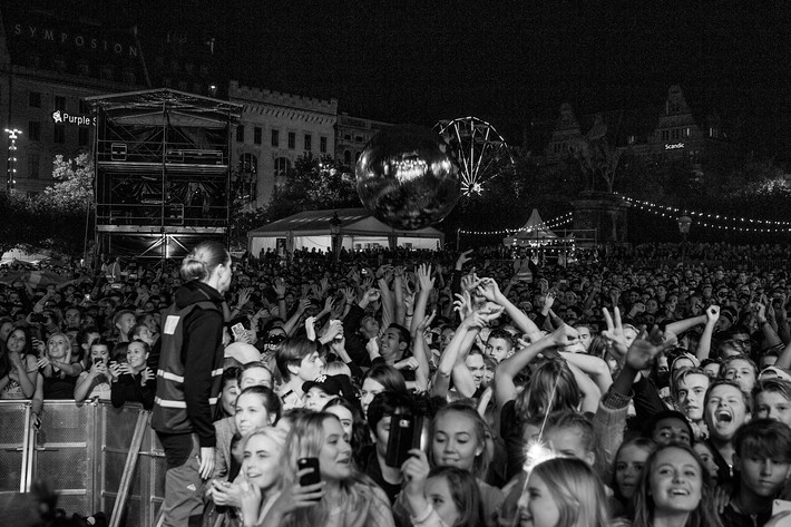 2016-08-19 - Rebecca & Fiona från Malmöfestivalen, Malmö