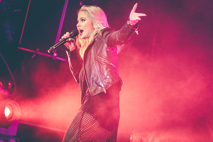 2016-09-17 - Zara Larsson från Liseberg, Göteborg