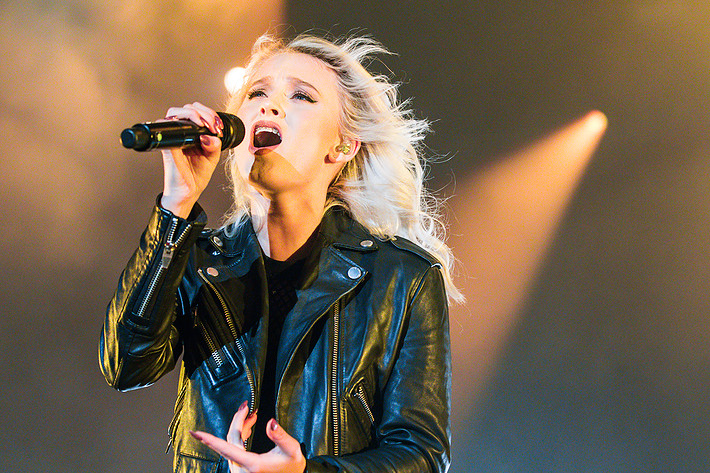 2016-09-17 - Zara Larsson från Liseberg, Göteborg