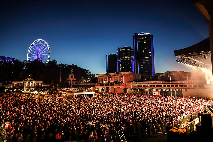 2016-09-17 - Zara Larsson från Liseberg, Göteborg