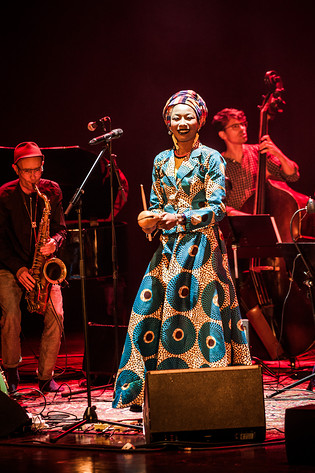 2016-10-07 - Fatoumata Diawara & Stockholm Art Orchestra från Stockholm Jazz Festival, Stockholm