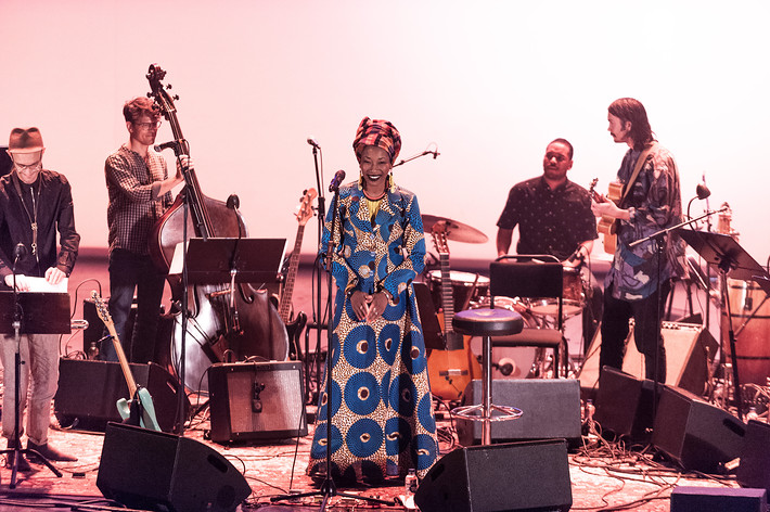 2016-10-07 - Fatoumata Diawara & Stockholm Art Orchestra från Stockholm Jazz Festival, Stockholm
