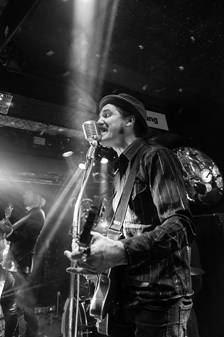 2016-10-06 - Helldorado från Cafe Bar Mokka, Thun