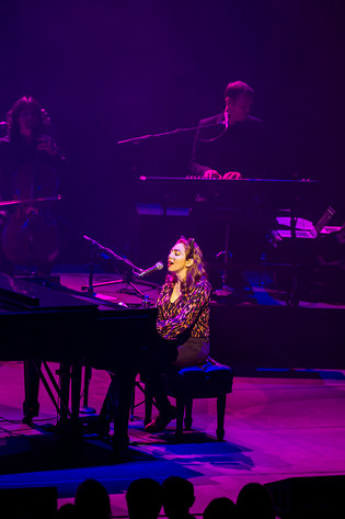 2016-10-31 - Regina Spektor från Cirkus, Stockholm