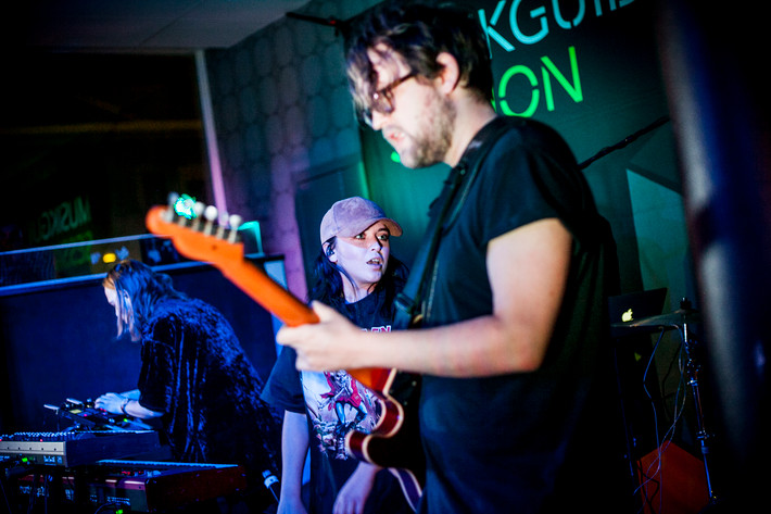2016-11-09 - Elin Bergman från Musikguiden i P3: Session, Umeå
