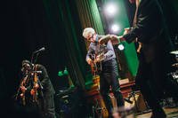 2016-12-04 - Nick Lowe & Los Straitjackets från Nalen, Stockholm
