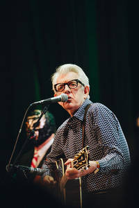 2016-12-04 - Nick Lowe & Los Straitjackets från Nalen, Stockholm