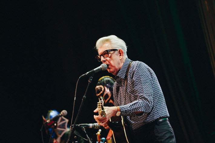 2016-12-04 - Nick Lowe & Los Straitjackets från Nalen, Stockholm