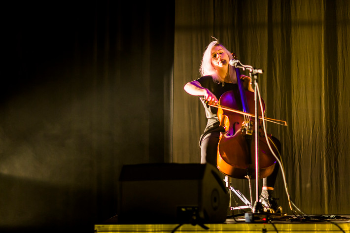 2016-12-10 - Frida Hyvönen från Väven, Umeå