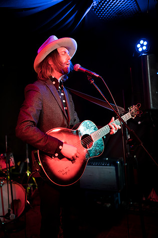 2017-02-05 - Aaron Lee Tasjan från Southside Pub, Stockholm