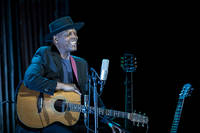 2017-05-12 - Eric Bibb från Rival, Stockholm