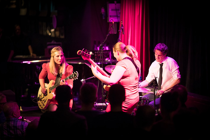 2017-05-22 - Hedvig Mollestad Trio från Fasching, Stockholm