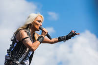 2017-06-08 - Doro Pesch's Warlock från Sweden Rock Festival, Sölvesborg