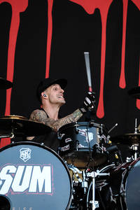 2017-06-08 - Sum 41 från Greenfield Festival, Interlaken