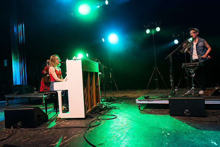 2017-07-06 - Frida Hyvönen från Peace & Love, Borlänge