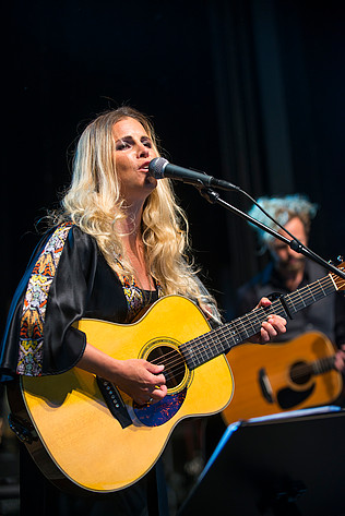 2017-07-06 - Lisa Miskovsky från Peace & Love, Borlänge