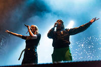 2017-07-08 - Icona Pop från Peace & Love, Borlänge