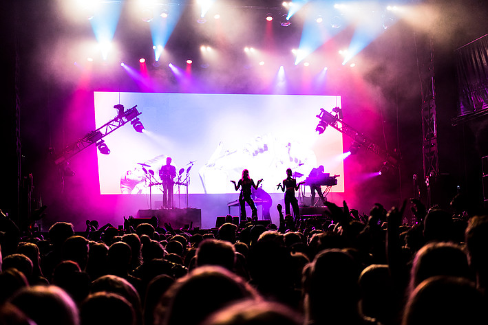 2017-07-08 - Icona Pop från Peace & Love, Borlänge